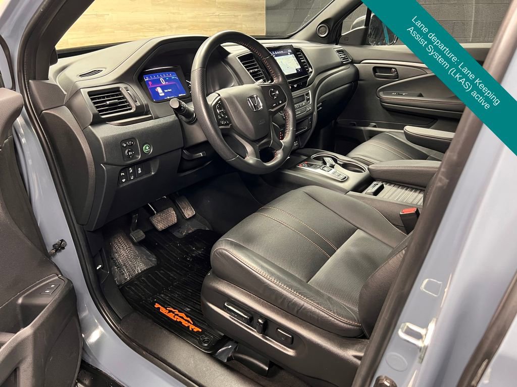 Used 2022 Honda Passport TrailSport image 3