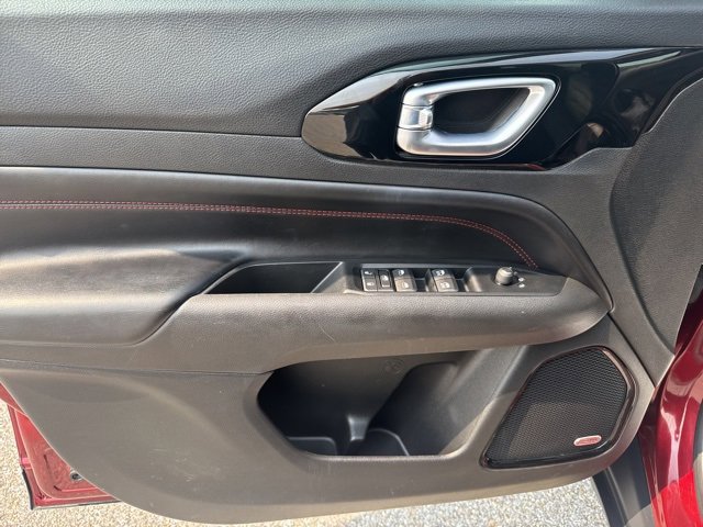 Used 2022 Jeep Compass Trailhawk w/ Sun and Sound Group image 10