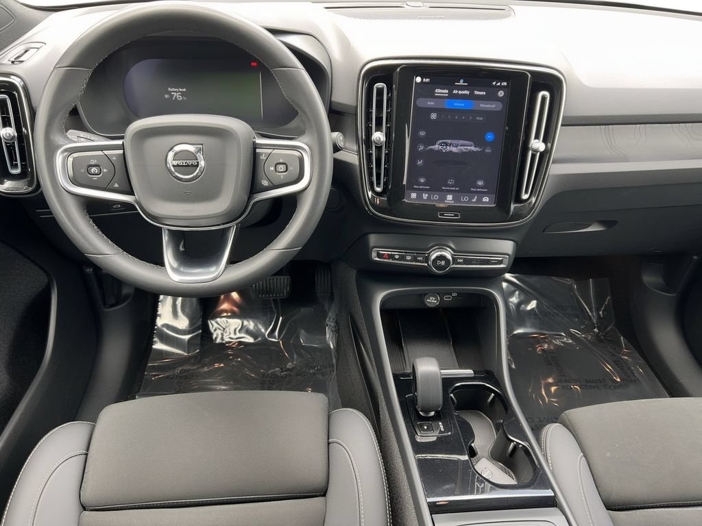 Used 2023 Volvo XC40 Recharge Ultimate AWD/4WD image 5