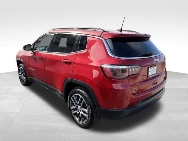 Used 2017 Jeep Compass Latitude w/ Popular Equipment Group image 11