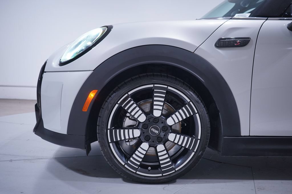 Used 2022 MINI Cooper S FWD image 2