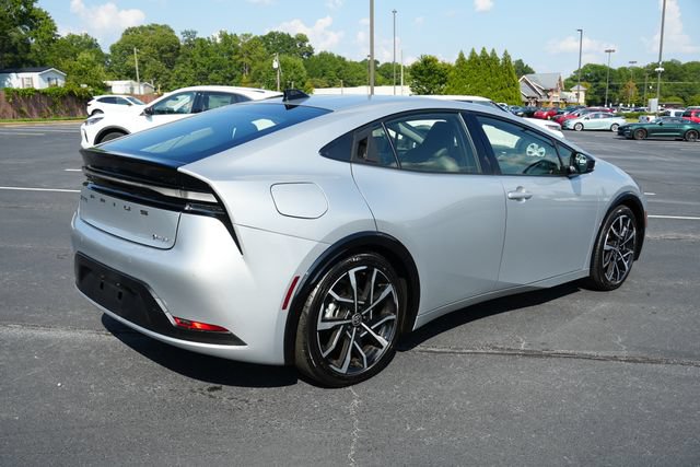 Used 2026 Toyota Prius Plug-In Hybrid FWD image 9