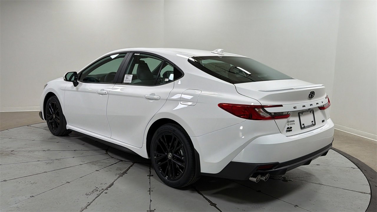 New 2026 Toyota Camry SE image 7