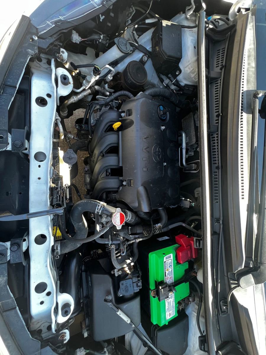 Used 2016 Toyota Yaris L image 17