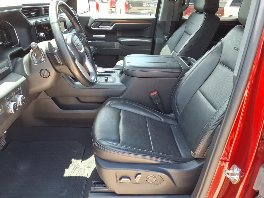 Used 2024 GMC Sierra 1500 Denali w/ Technology Package AWD/4WD image 15