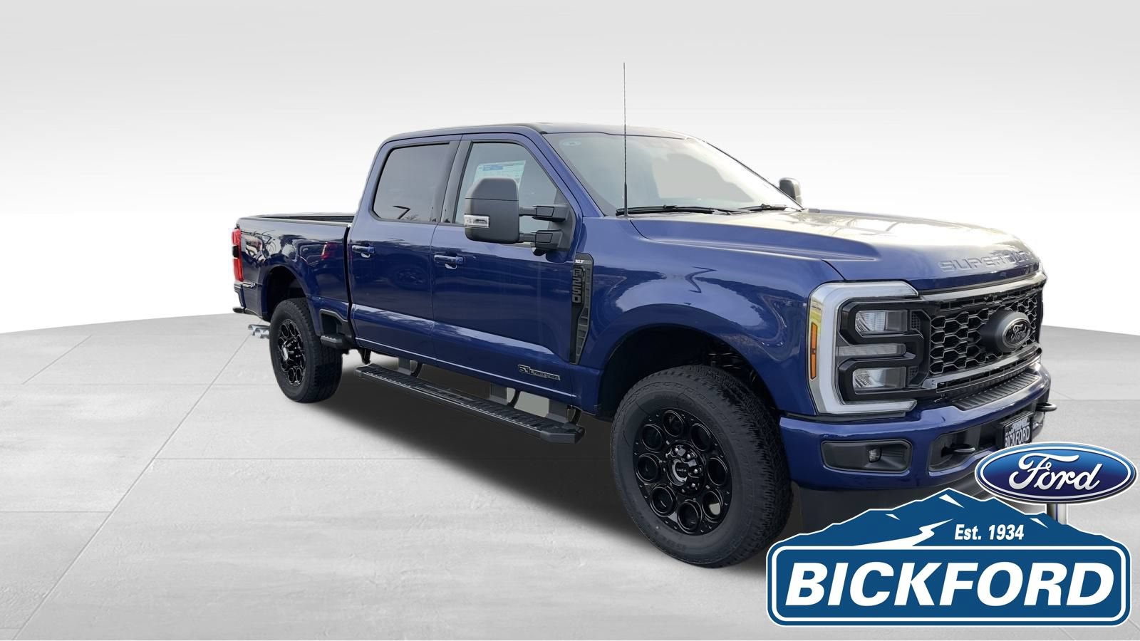 New 2026 Ford F250 XLT w/ XLT Premium Package AWD/4WD image 3