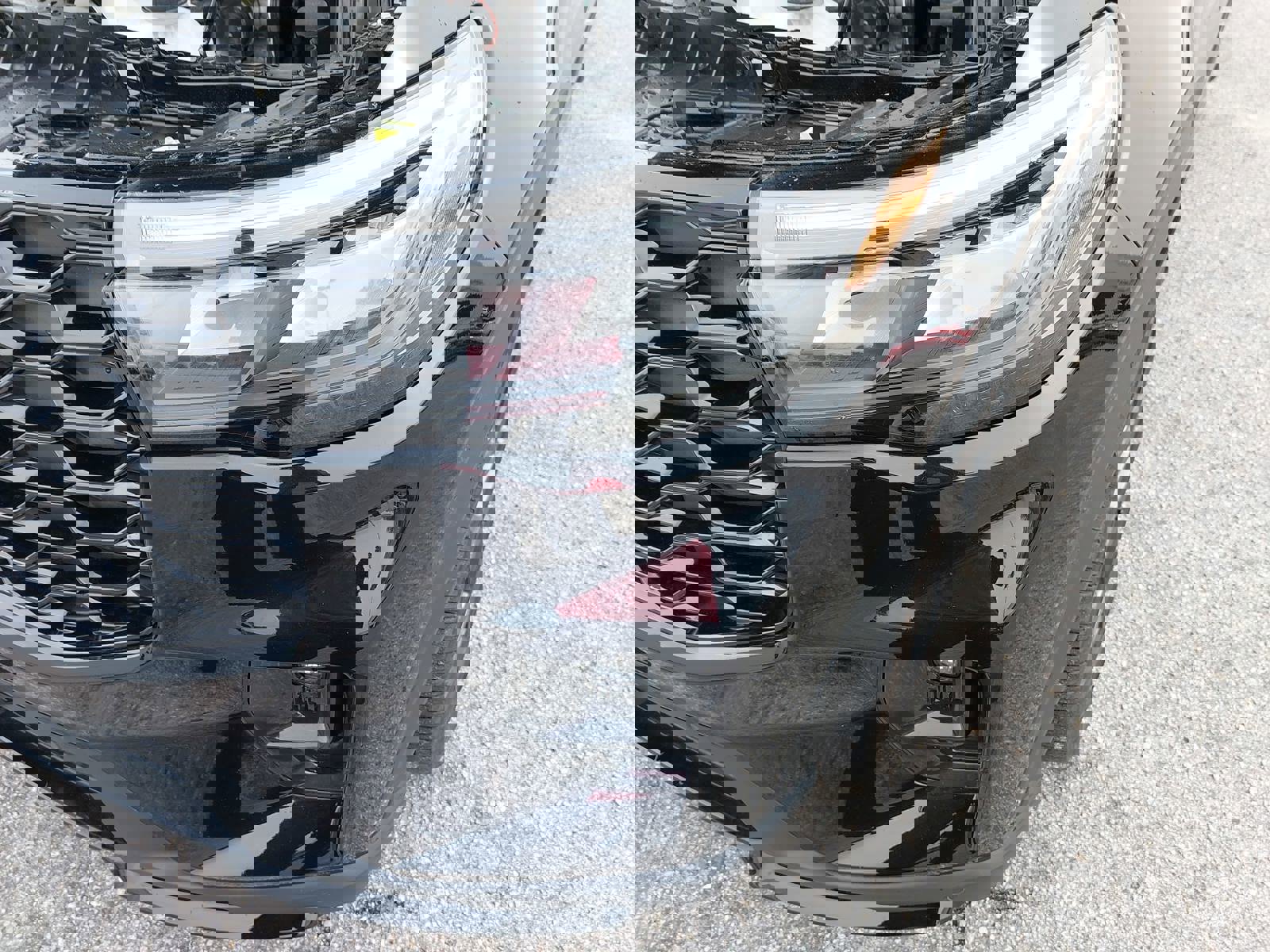 Used 2025 Ford Explorer ST-Line w/ Premium Package image 33