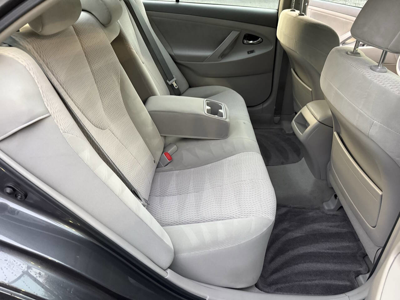 Used 2011 Toyota Camry LE w/ LE Extra-Value Pkg image 28