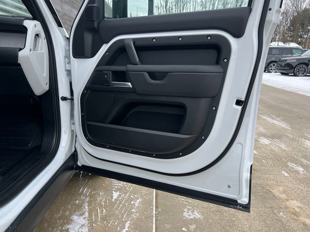 New 2025 Land Rover Defender 110 S image 14