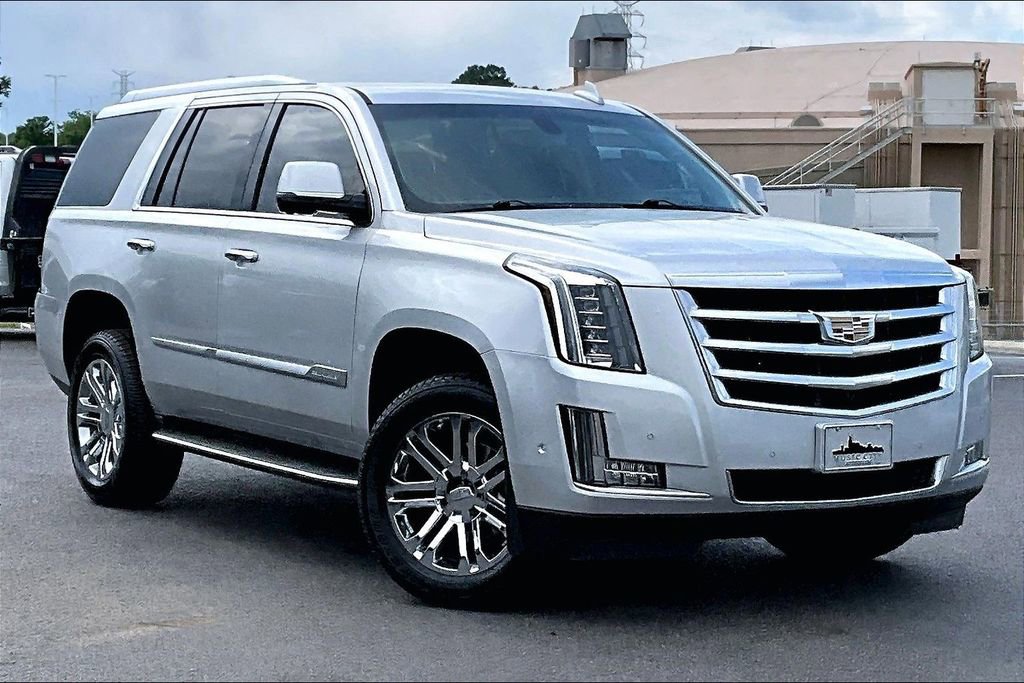 Used 2020 Cadillac Escalade 2WD image 37