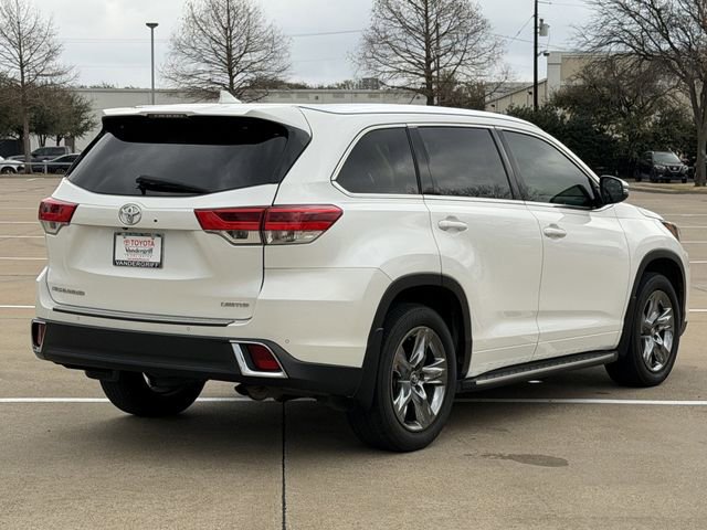 Certified 2018 Toyota Highlander Limited Platinum image 4