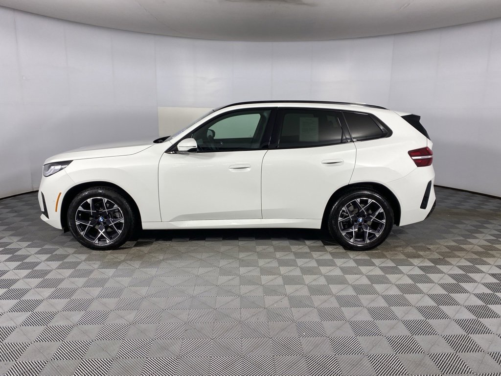 Used 2025 BMW X3 xDrive30i w/ M Sport Package image 6