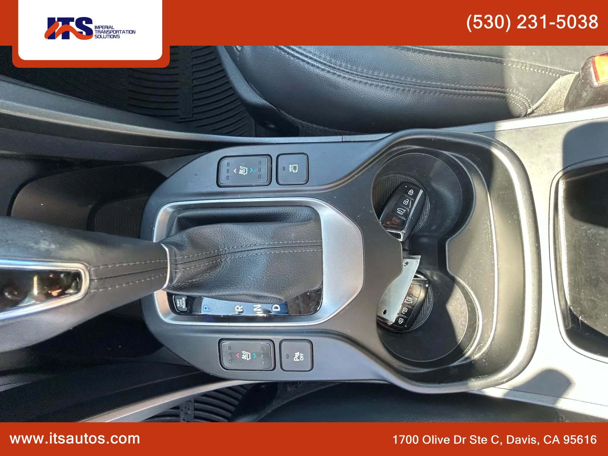 Used 2018 Hyundai Santa Fe Sport w/ Cargo Package image 18