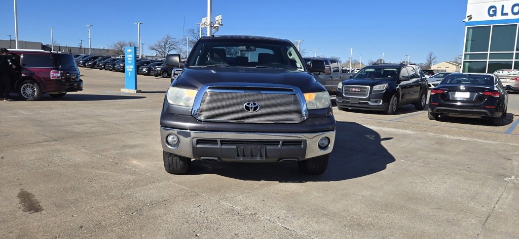 Used 2013 Toyota Tundra 4x4 CrewMax image 11