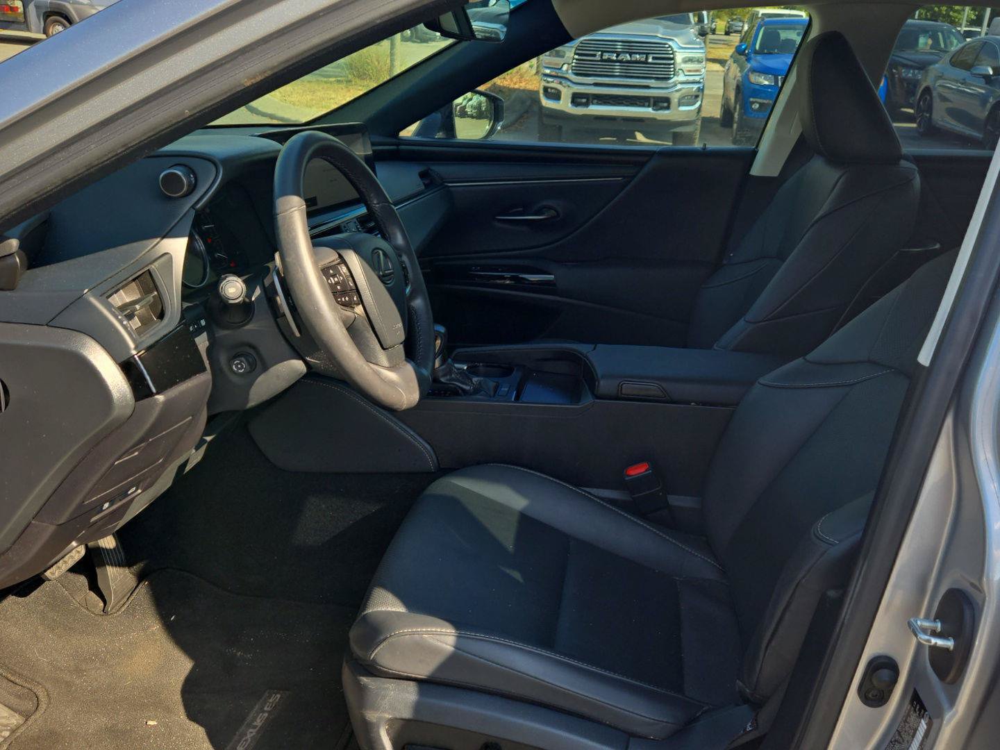 Used 2023 Lexus ES 350 w/ Premium Package FWD image 15