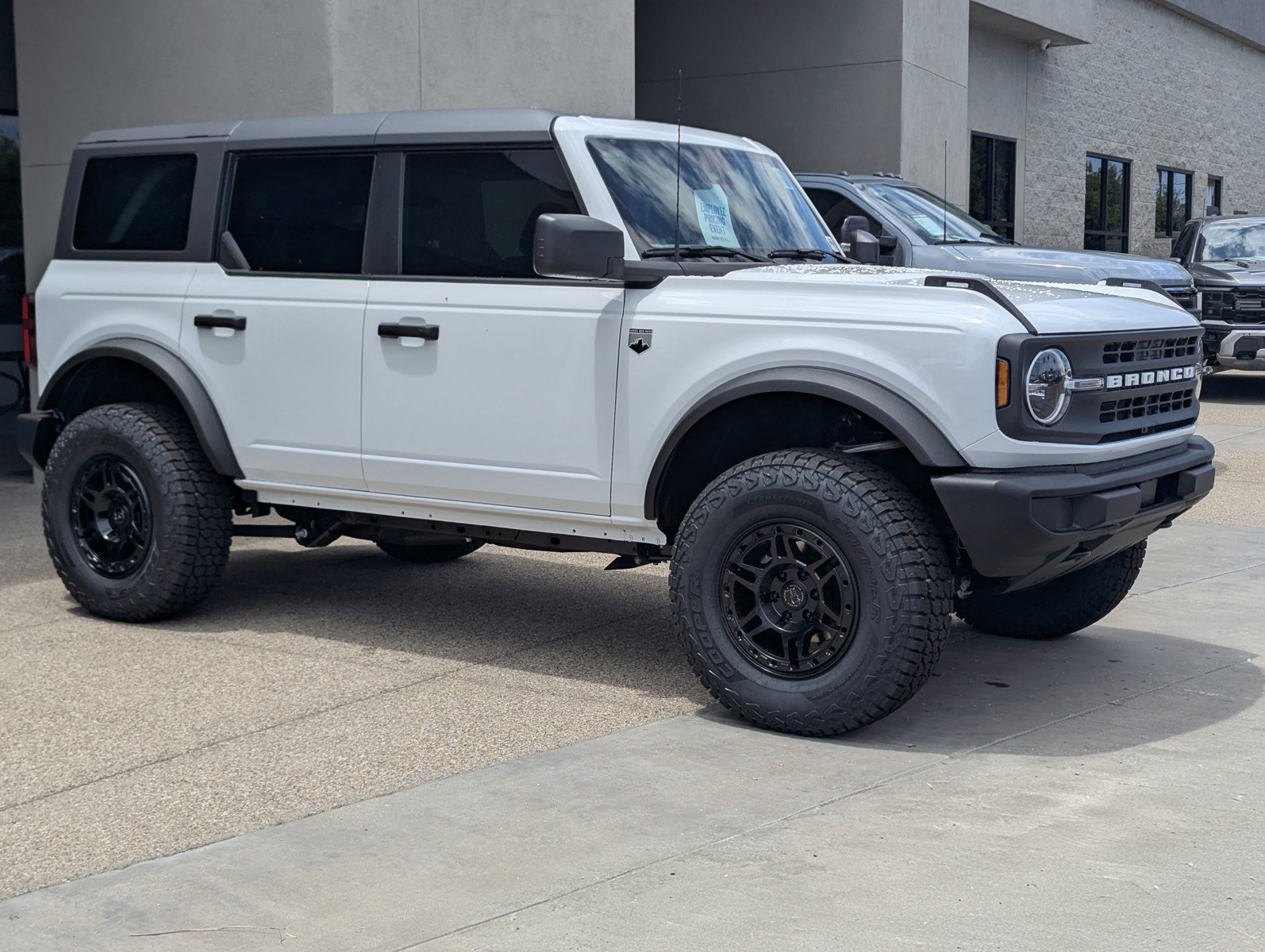 New 2026 Ford Bronco Big Bend AWD/4WD image 1