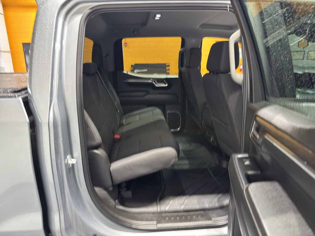 Used 2024 Chevrolet Silverado 1500 RST image 21