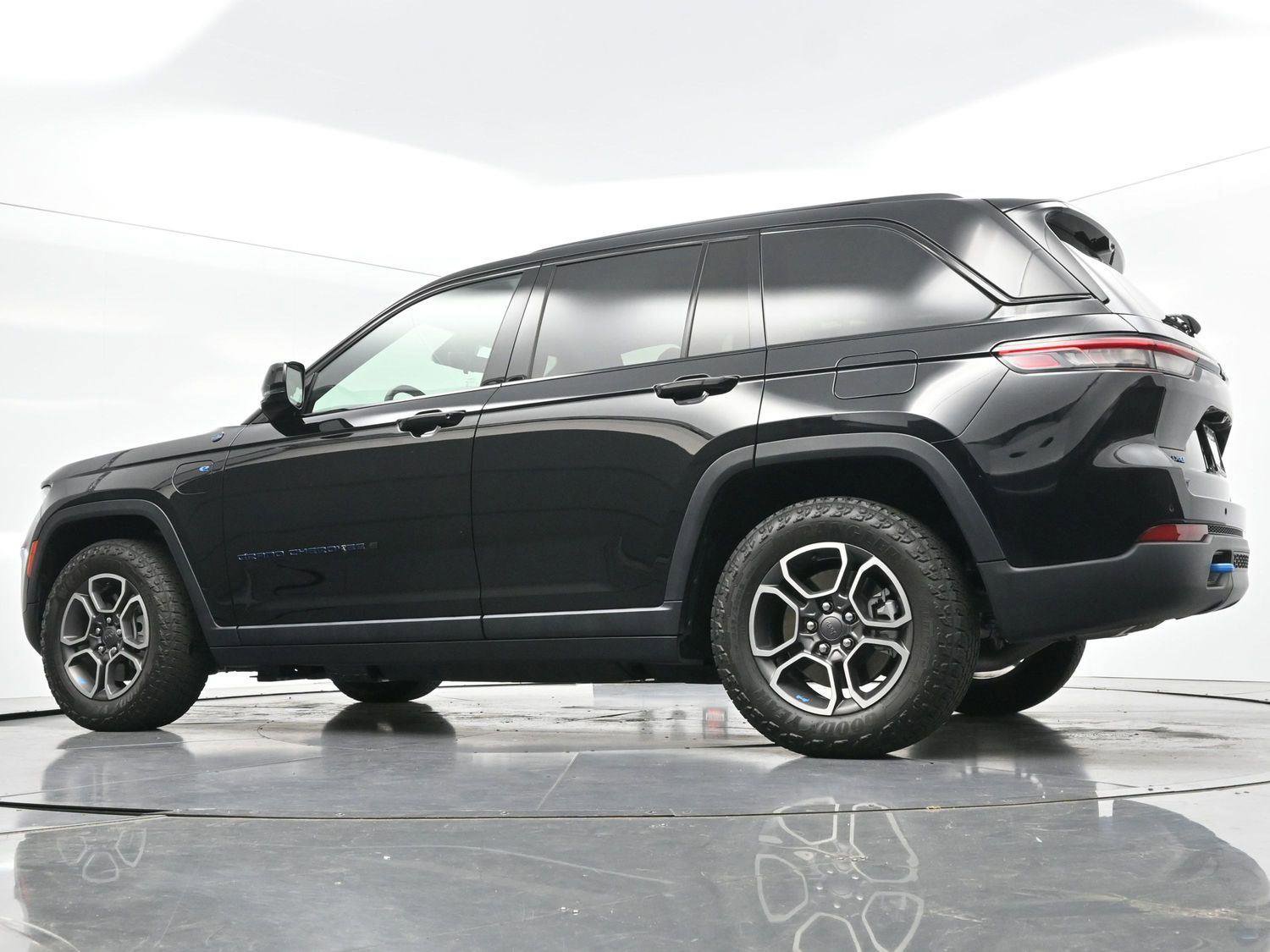 Used 2022 Jeep Grand Cherokee Trailhawk w/ Luxury Tech Group III AWD/4WD image 50