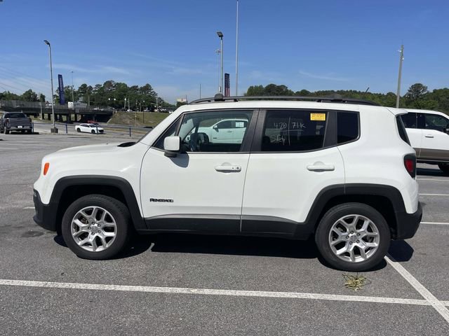Used 2017 Jeep Renegade Latitude w/ Cold Weather Group AWD/4WD image 6