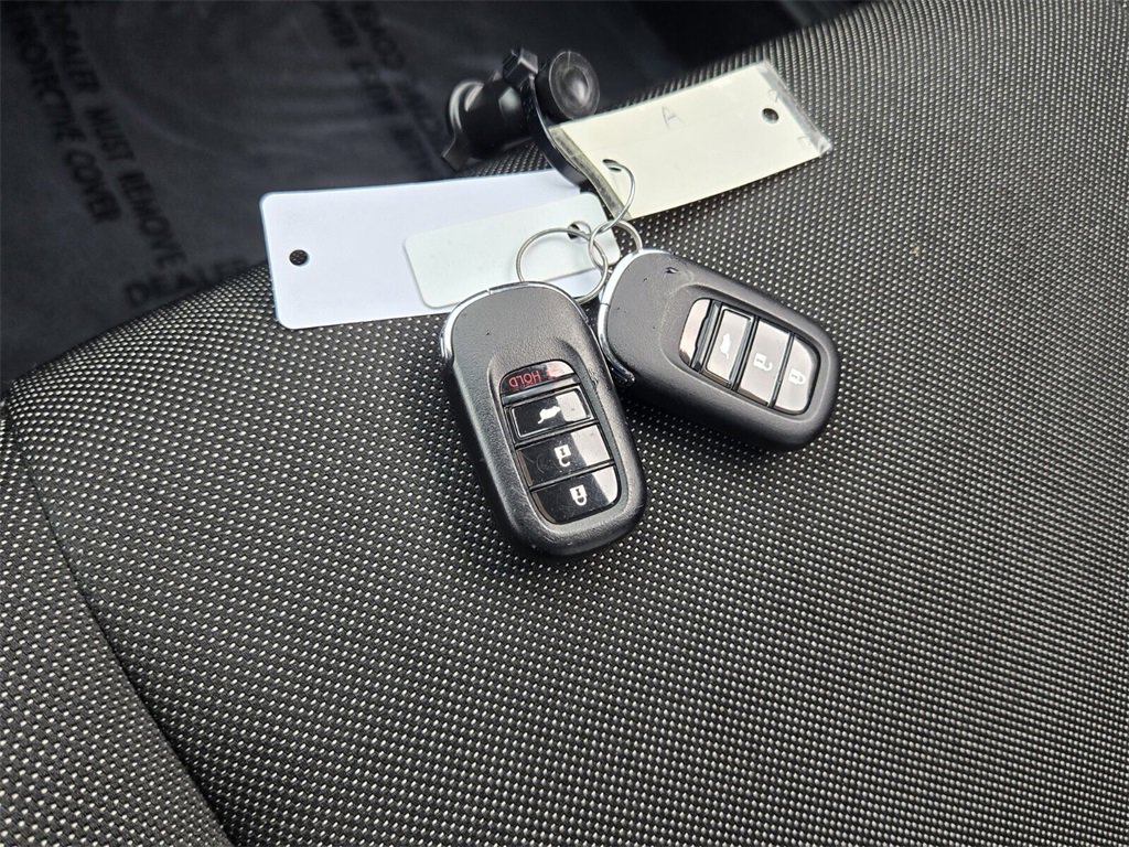 Used 2025 Honda CR-V LX image 19