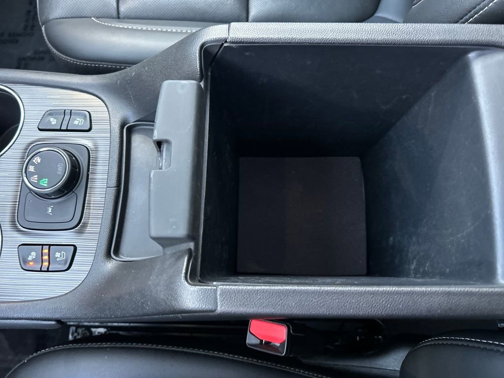 Used 2023 GMC Acadia SLT w/ Technology Package image 24