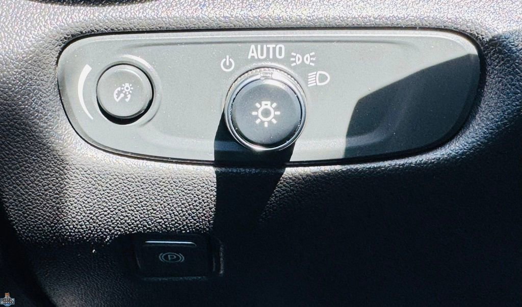 Used 2022 Chevrolet Blazer RS image 19