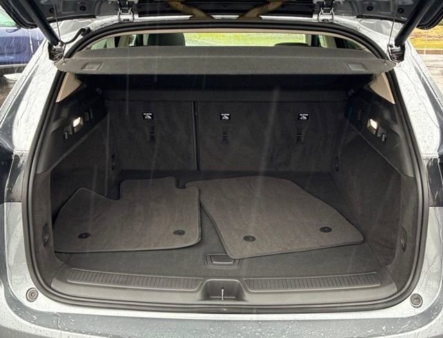 Used 2022 Buick Envision Essence w/ Sport Touring Package image 14