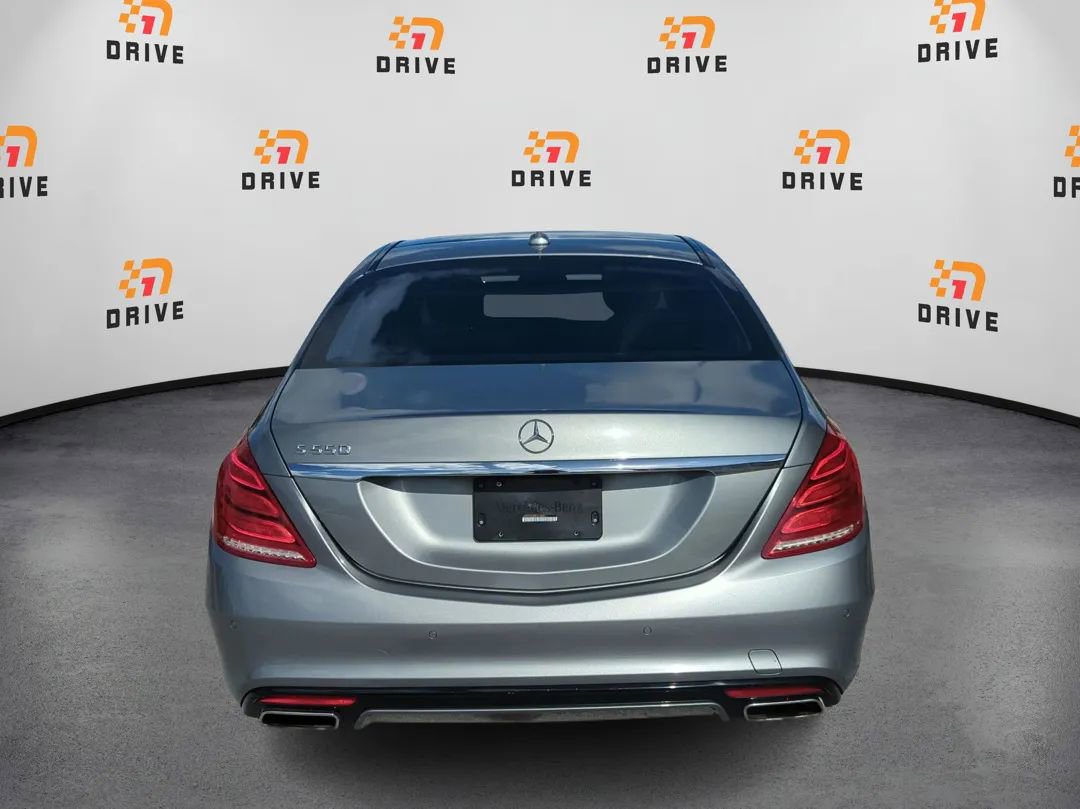 Used 2015 Mercedes-Benz S 550 Sedan image 4