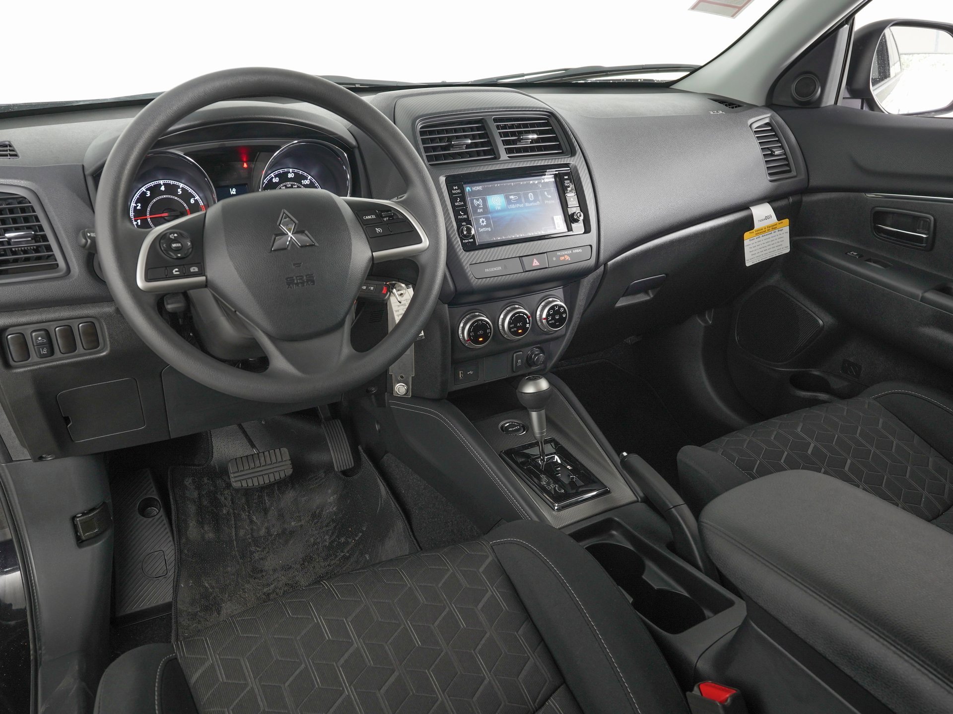 Used 2025 Mitsubishi Outlander Sport ES image 12