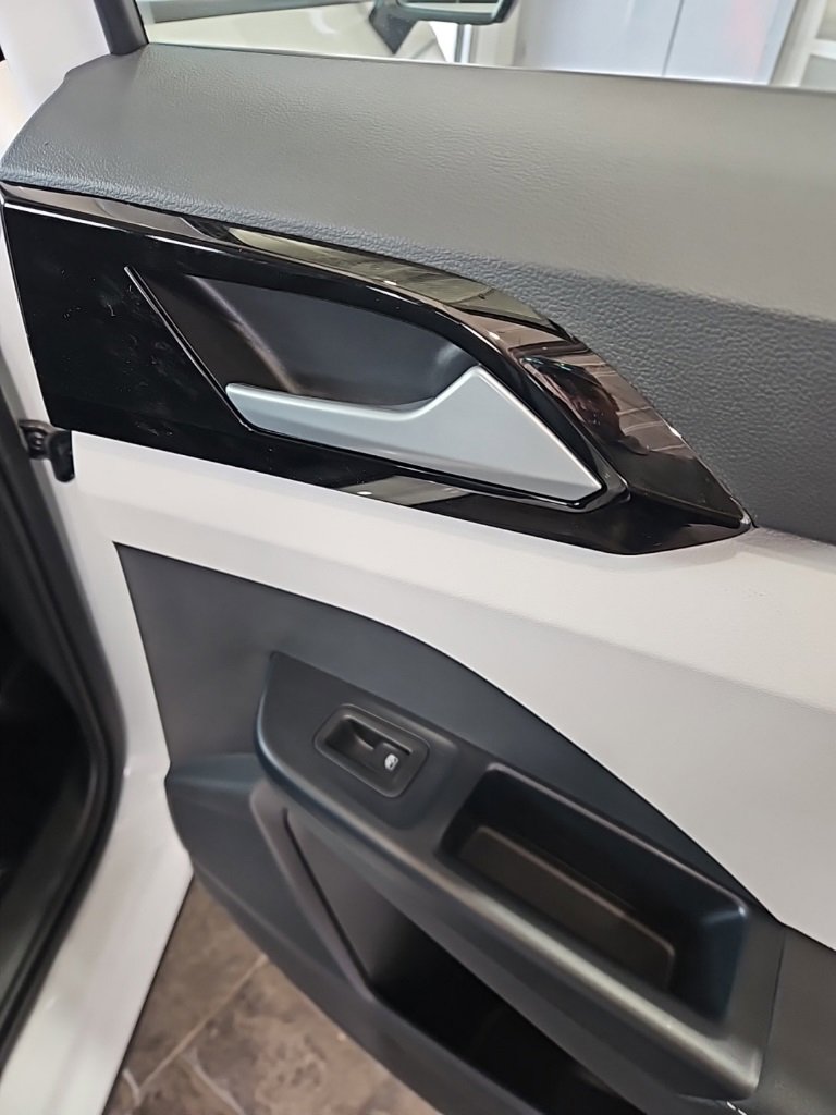 New 2026 Volkswagen Taos S image 16