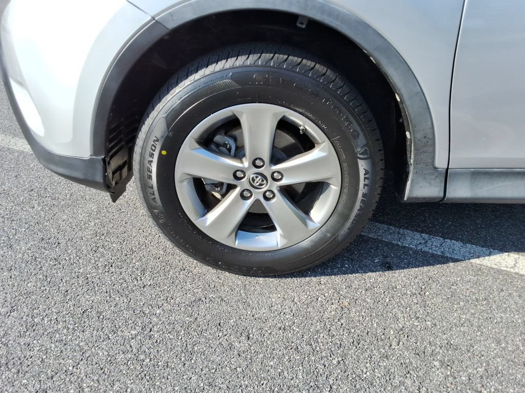 Used 2015 Toyota RAV4 XLE w/ Preferred Accessory Package FWD image 10