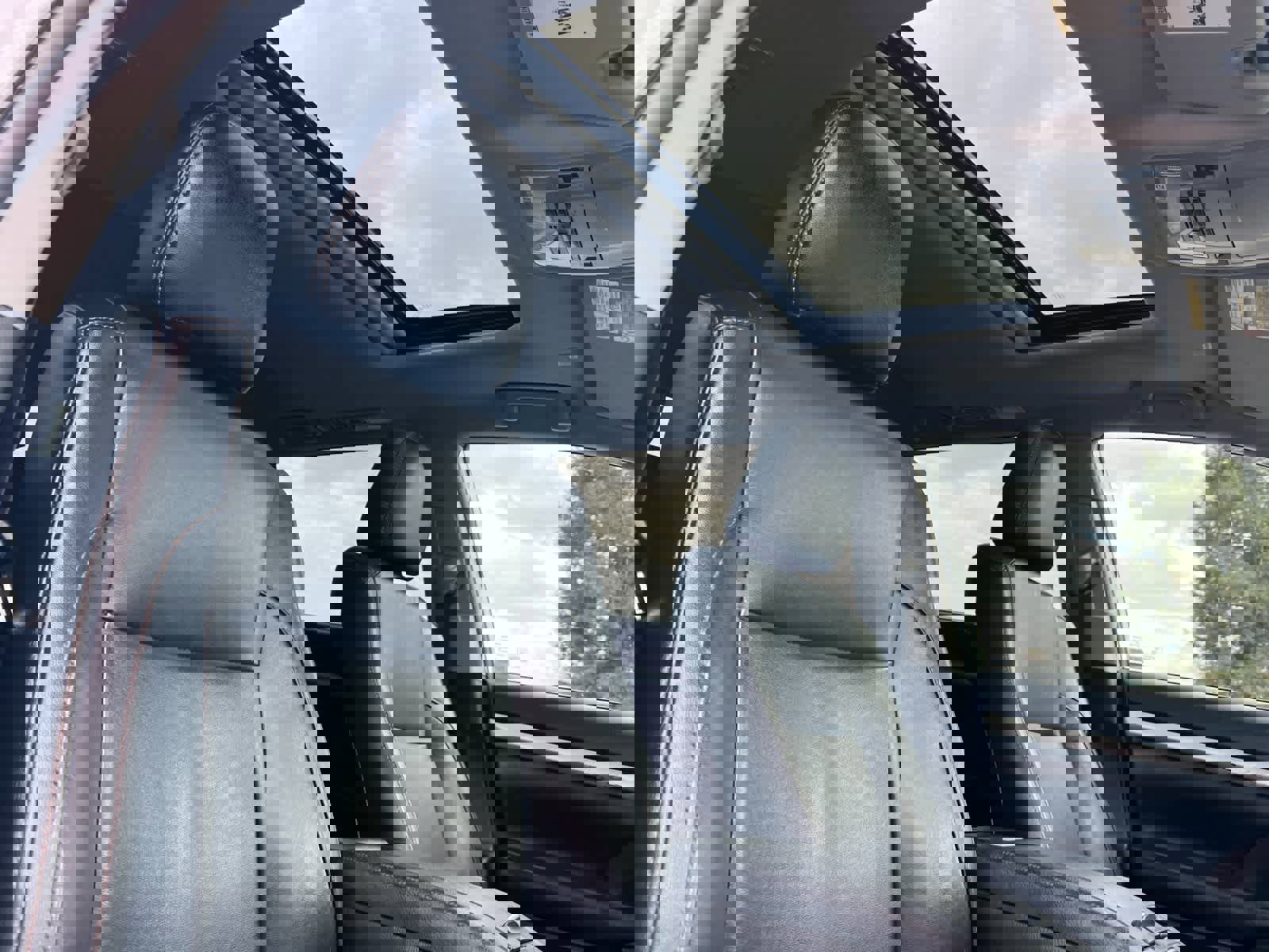 Used 2019 Toyota Highlander XLE image 18