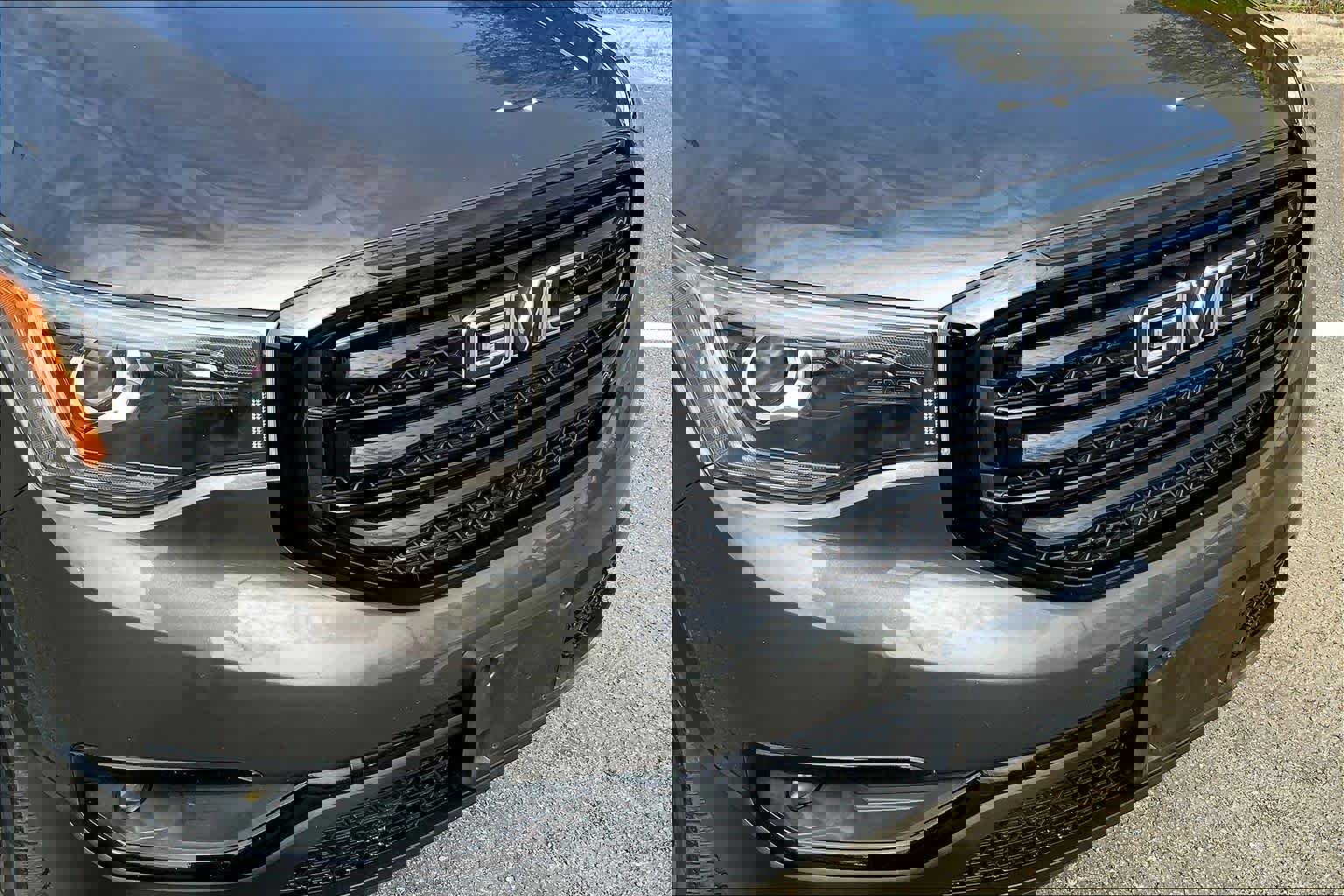 Used 2019 GMC Acadia SLT w/ Black Edition image 29