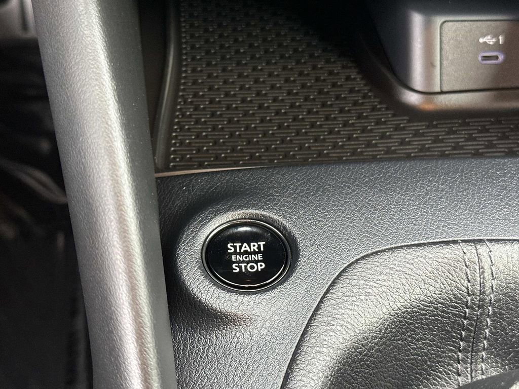 Used 2024 Nissan Z Performance w/ Floor Mat Package image 17