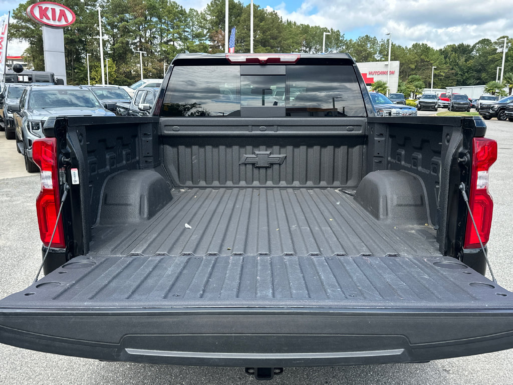 Used 2025 Chevrolet Silverado 1500 High Country w/ Midnight Edition AWD/4WD image 18