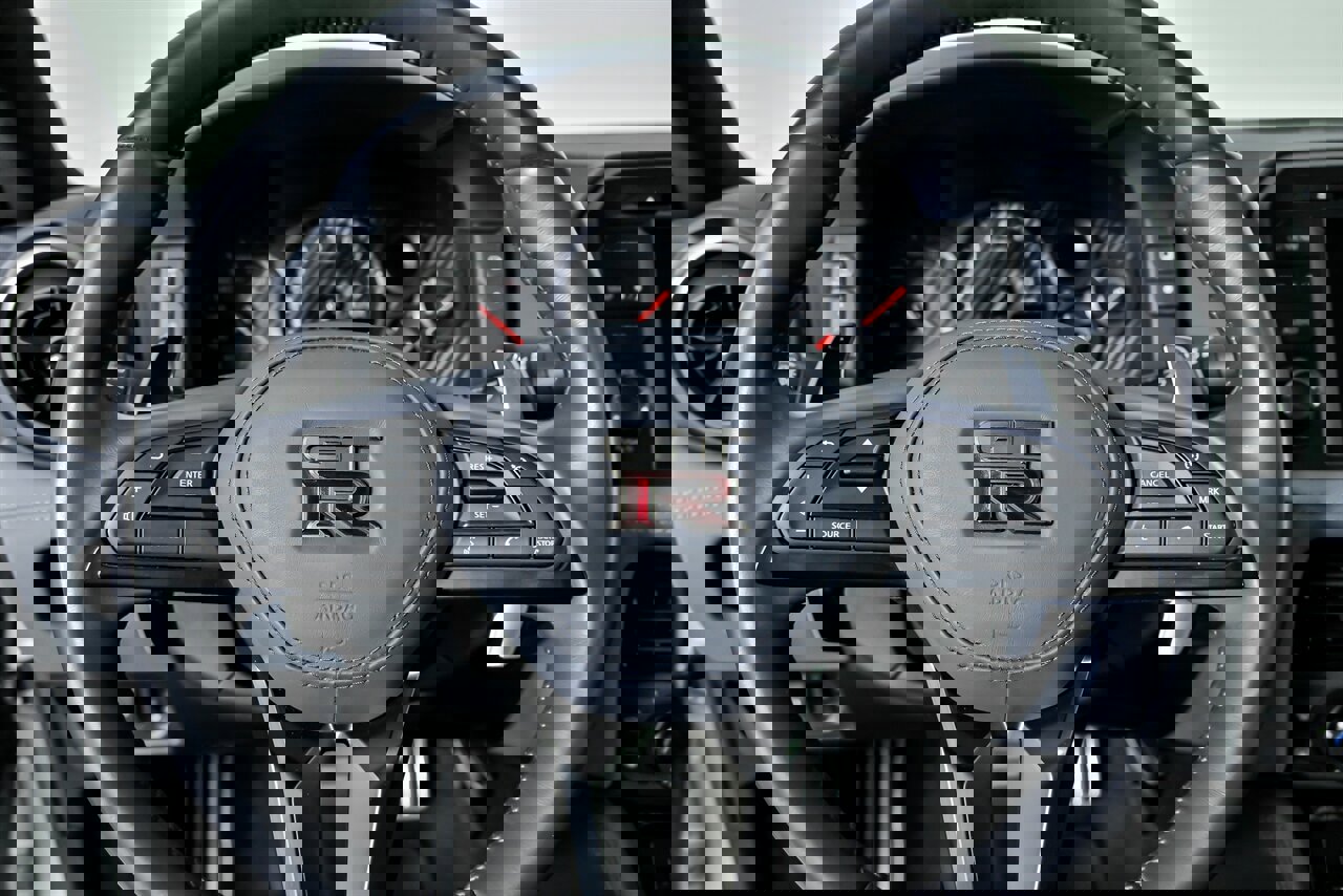 Used 2020 Nissan GT-R Premium image 27