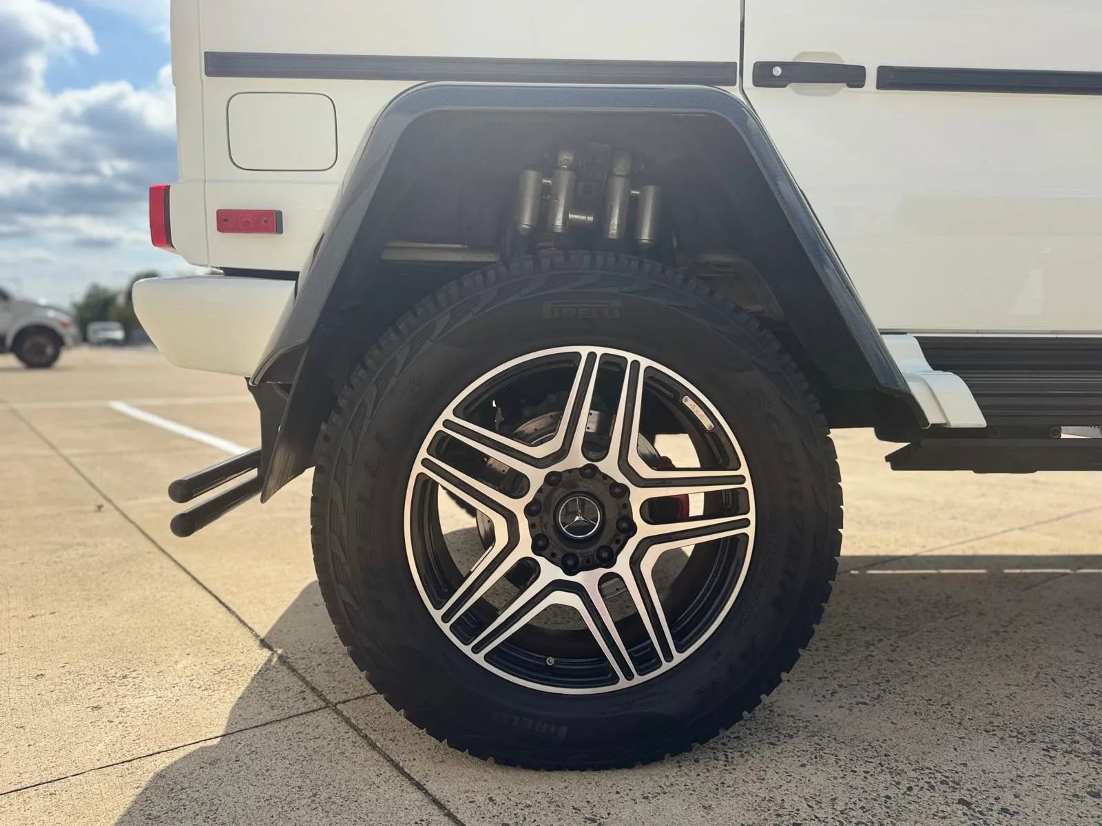 Used 2018 Mercedes-Benz G 550 Squared image 19