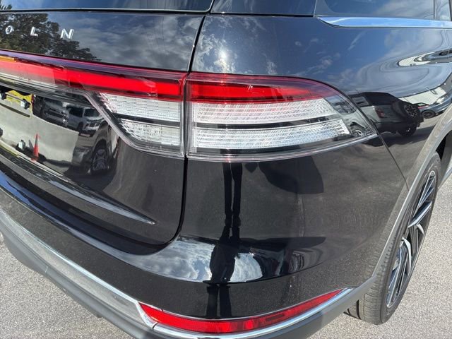 Certified 2025 Lincoln Aviator Reserve w/ Equipment Group 201A AWD/4WD image 14