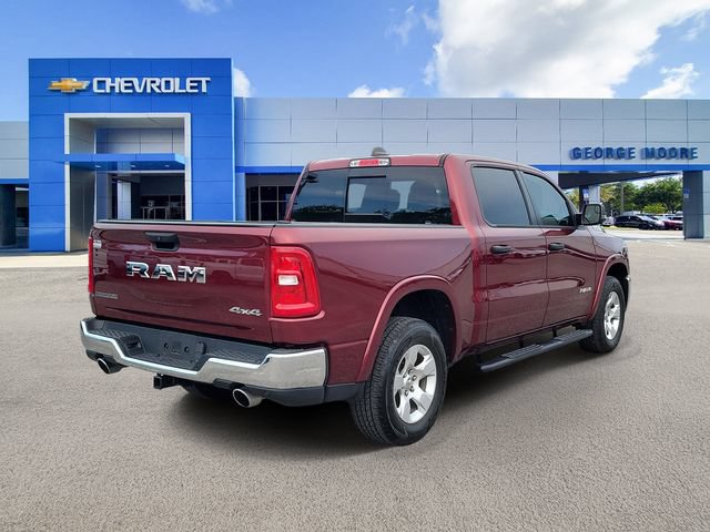 Used 2025 RAM 1500 Big Horn AWD/4WD image 4