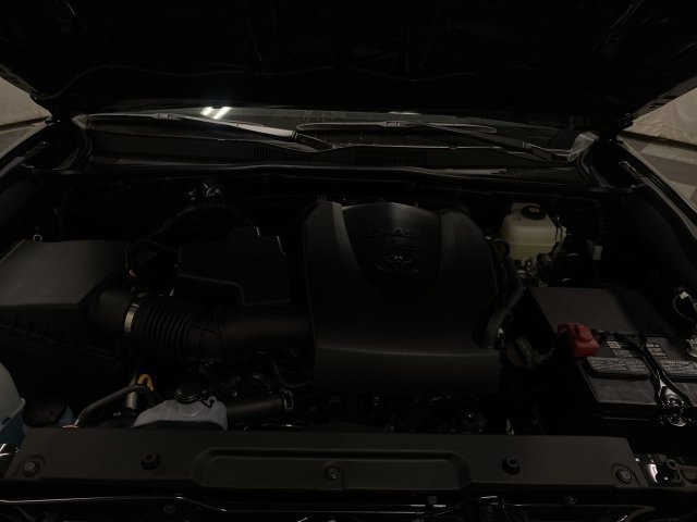 Used 2023 Toyota Tacoma TRD Off-Road AWD/4WD image 16