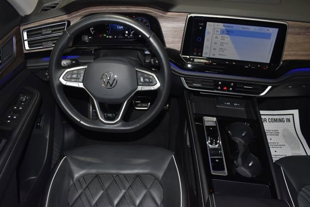 Used 2024 Volkswagen Atlas SEL Premium R-Line image 15