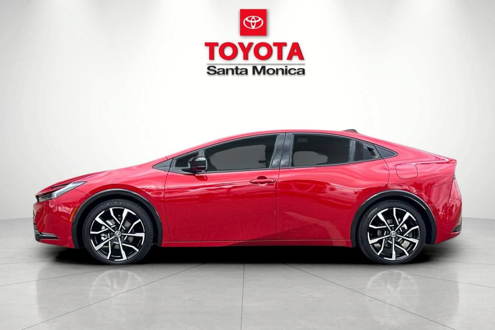 New 2026 Toyota Prius Plug-In Hybrid FWD image 8