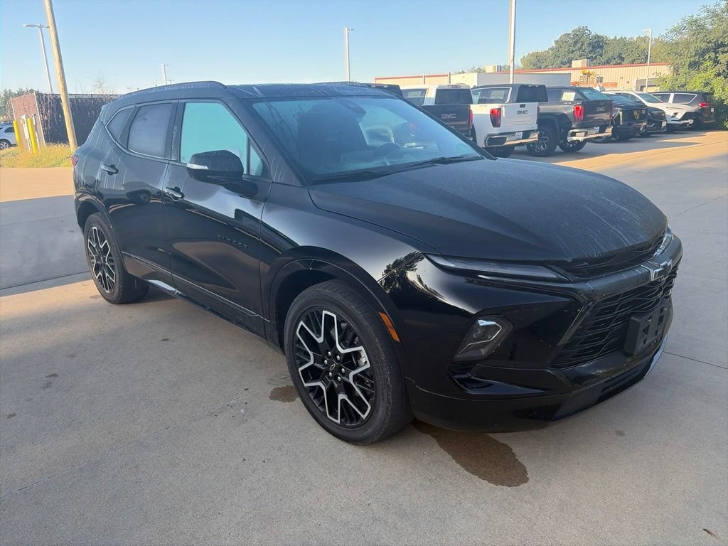 Used 2025 Chevrolet Blazer RS w/ Driver Confidence II Package AWD/4WD image 5