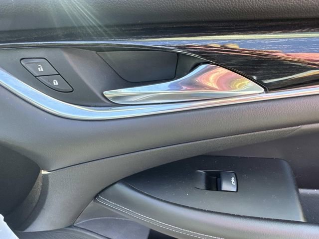 Used 2017 Buick LaCrosse Essence w/ Sights and Sounds Package image 18