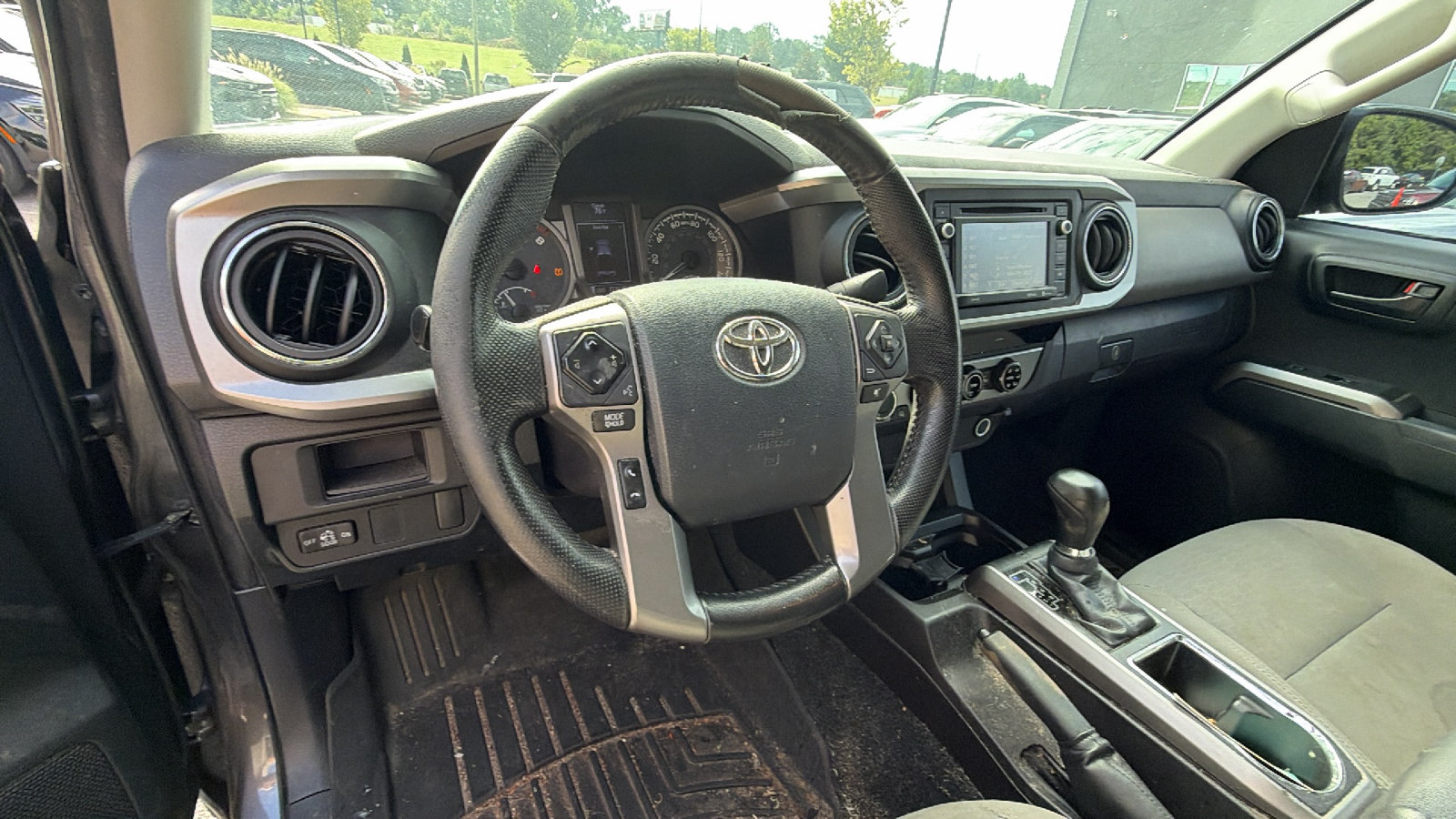 Used 2016 Toyota Tacoma SR5 RWD image 23