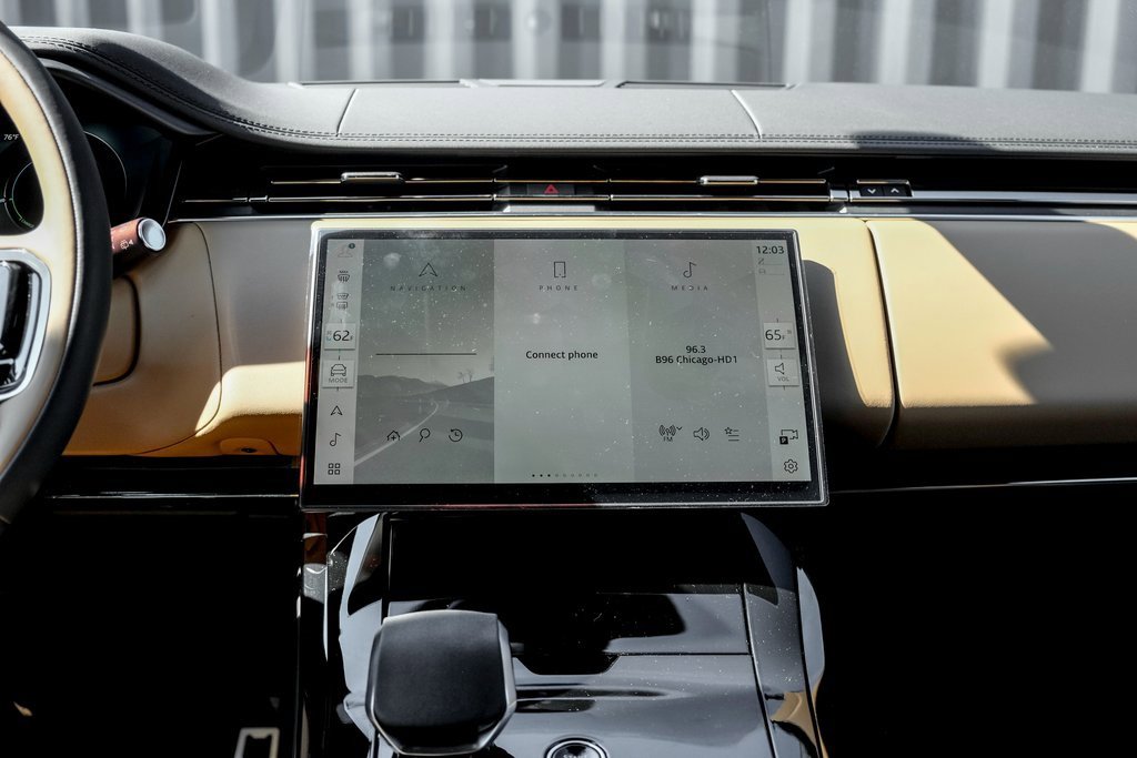 New 2025 Land Rover Range Rover Sport Dynamic SE image 18