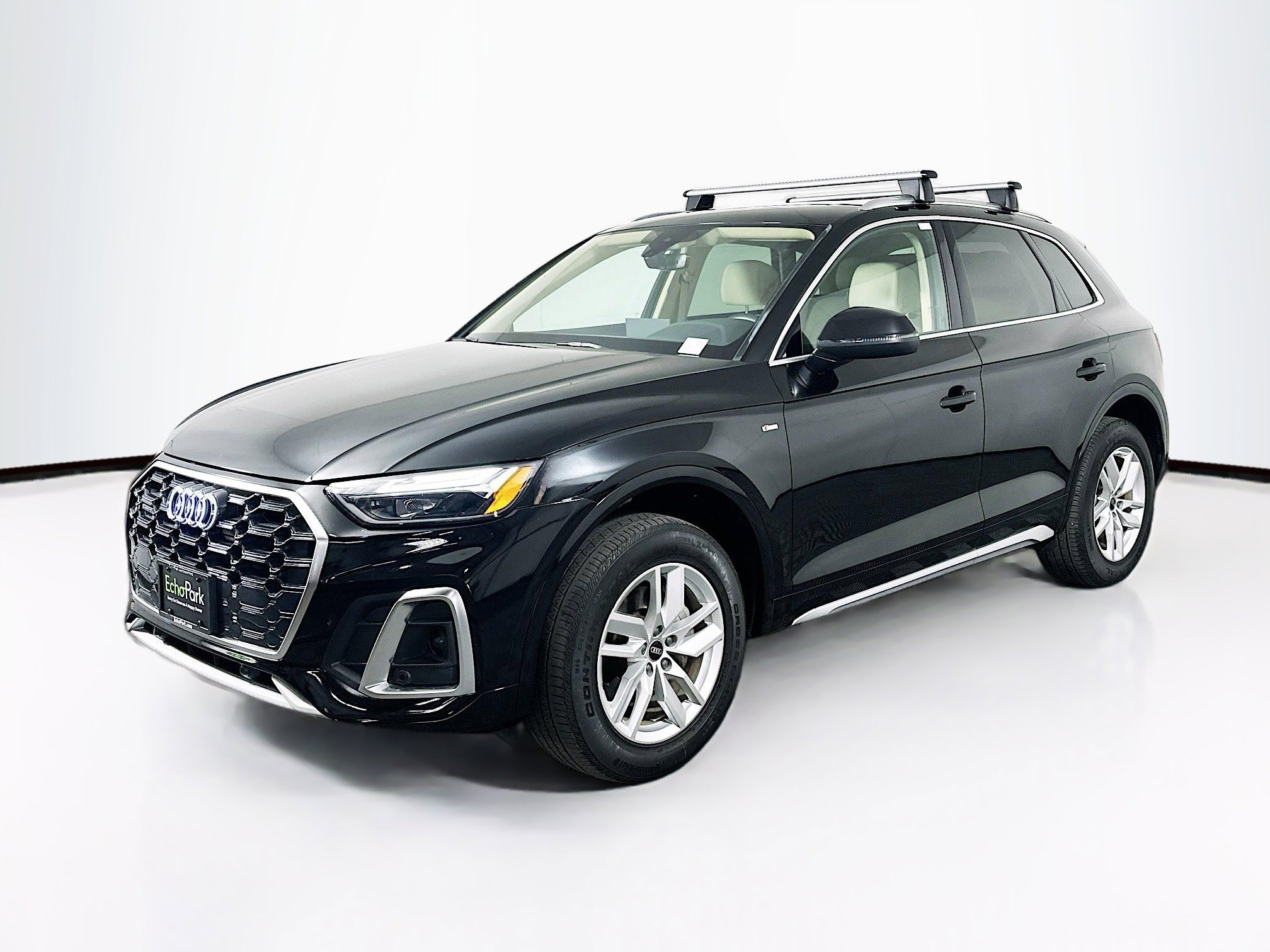 Used 2023 Audi Q5 2.0T Premium w/ Convenience Package AWD/4WD image 3