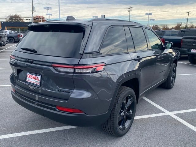New 2025 Jeep Grand Cherokee Limited w/ Luxury Tech Group II image 8