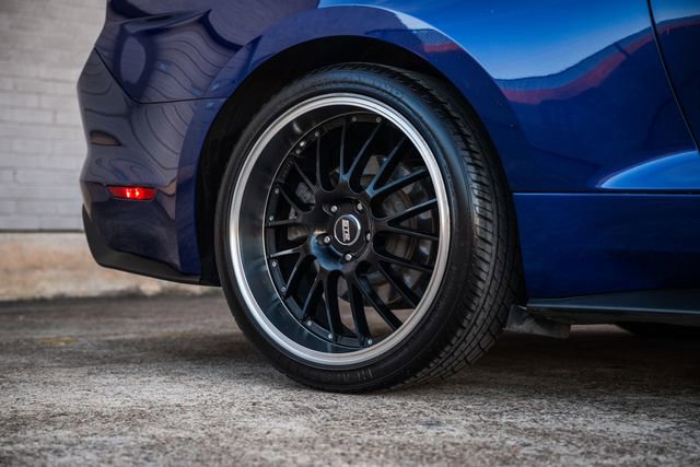 Used 2016 Ford Mustang Premium RWD image 34