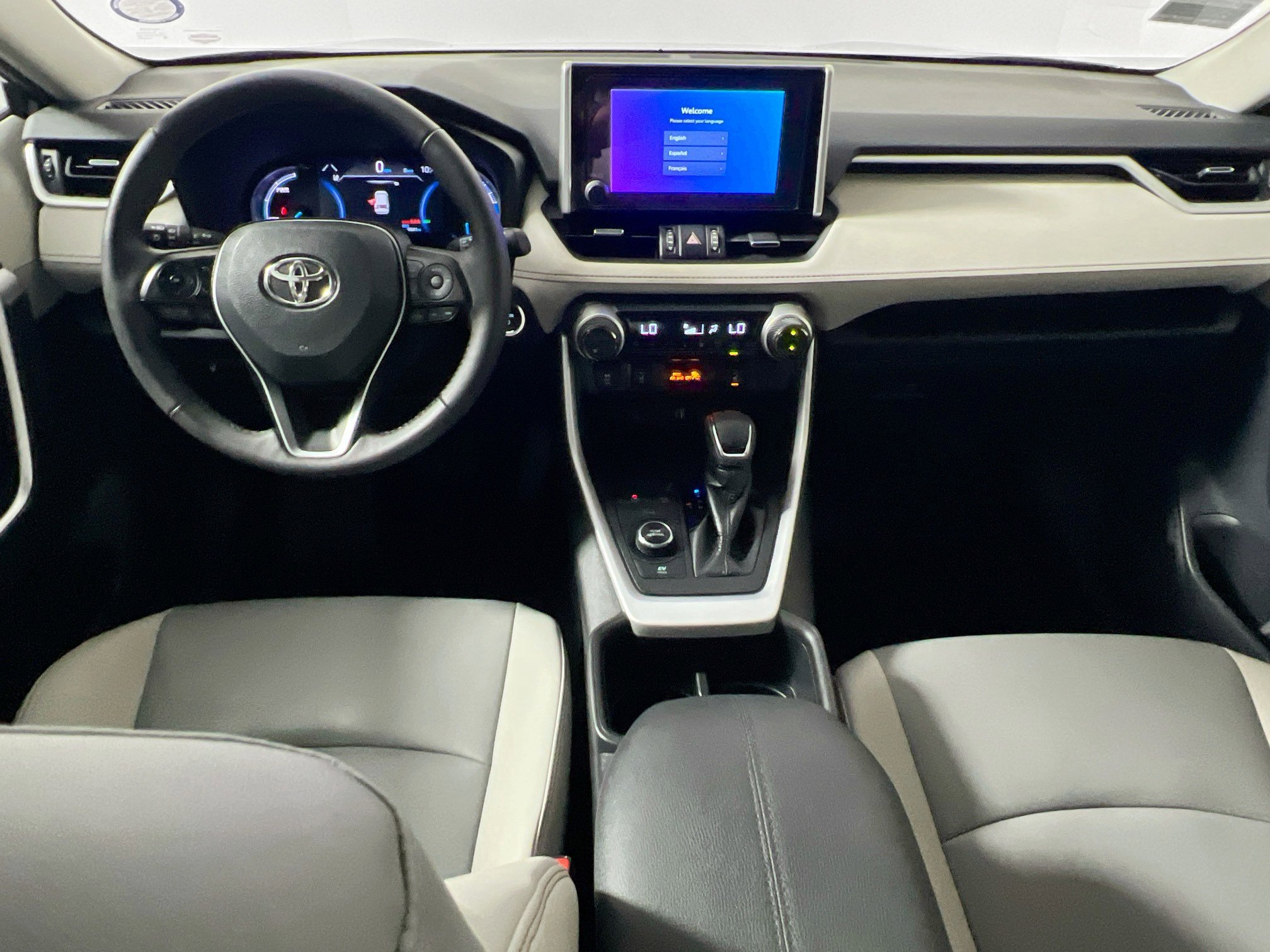 Used 2024 Toyota RAV4 XLE Premium image 30